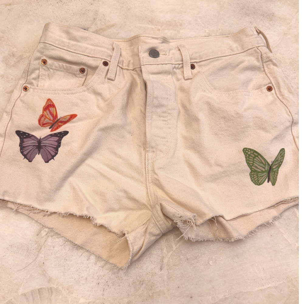 Levis 501 Original Butterfly Print Cut Off Denim Shorts Off White W29